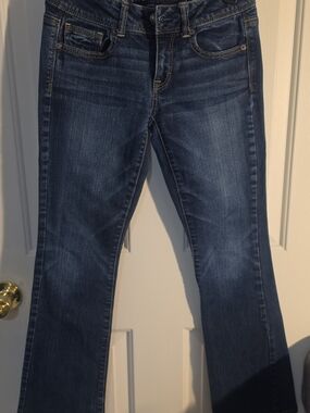 American Eagle Outfitters Dark Blue Flare Jeans Size 2 Short Kick Boot Stretch